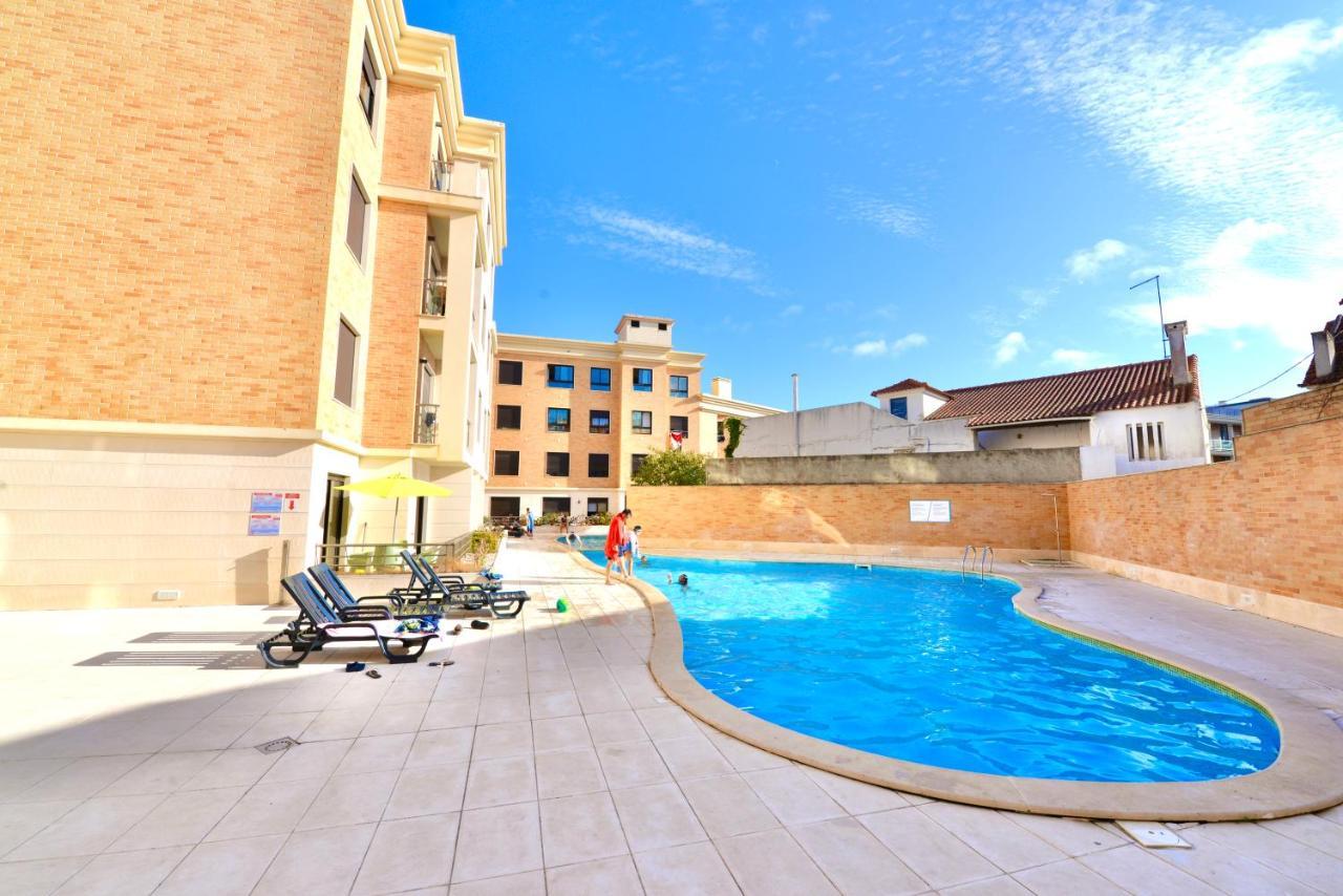 Silver - Apartment For 4 Guests 150M From Beach Sao Martinho do Porto Luaran gambar